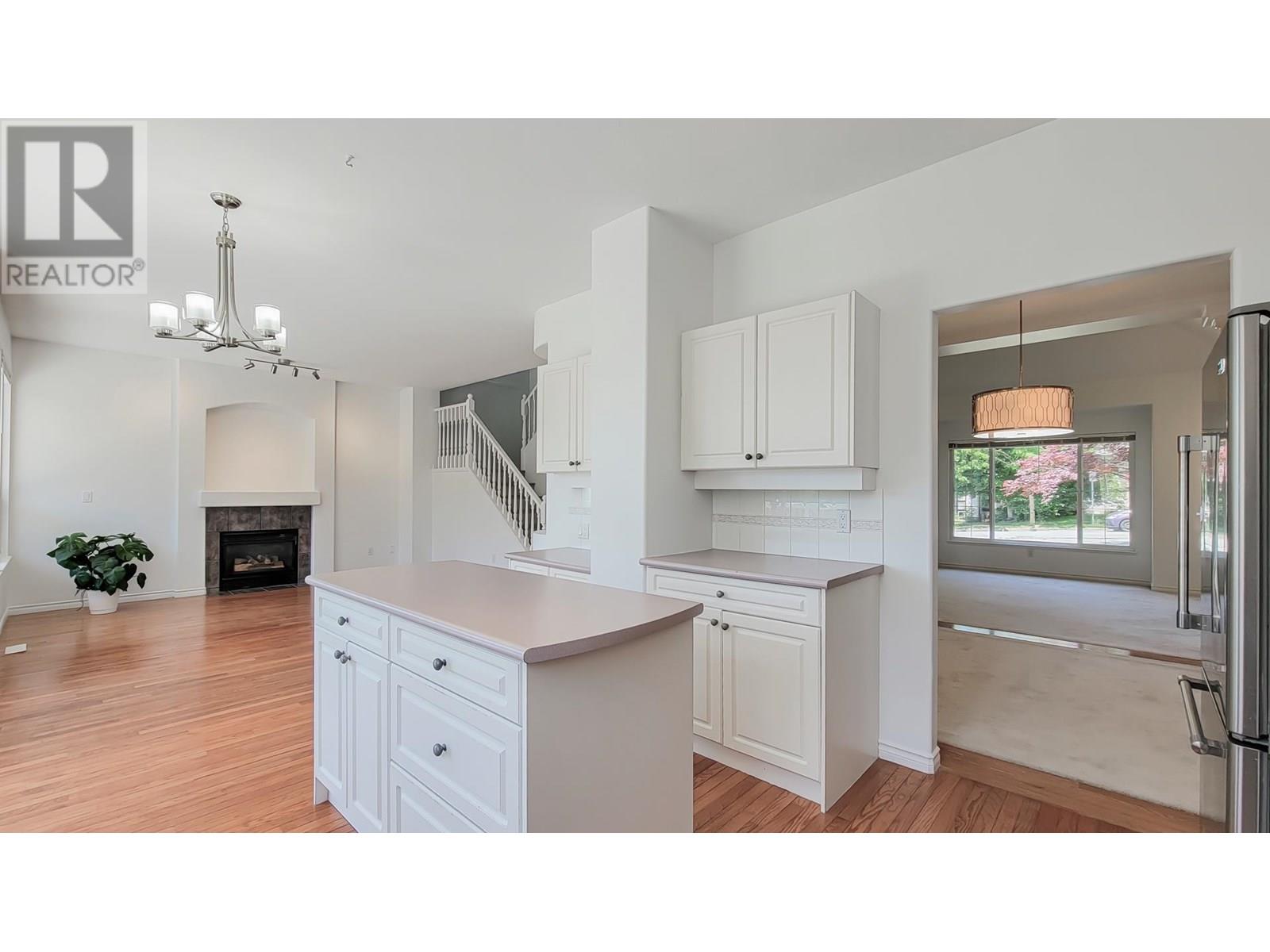 23808 Kanaka Way, Maple Ridge, British Columbia  V2W 1E5 - Photo 13 - R3014538