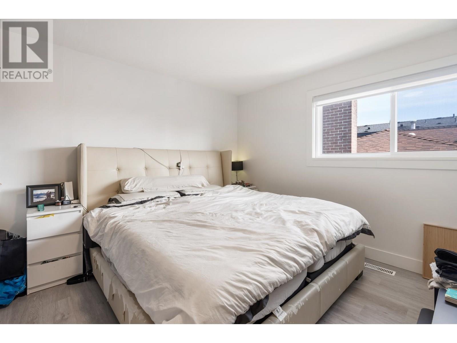 4346 Dundas Street, Burnaby, British Columbia  V5C 1B3 - Photo 13 - R3014542