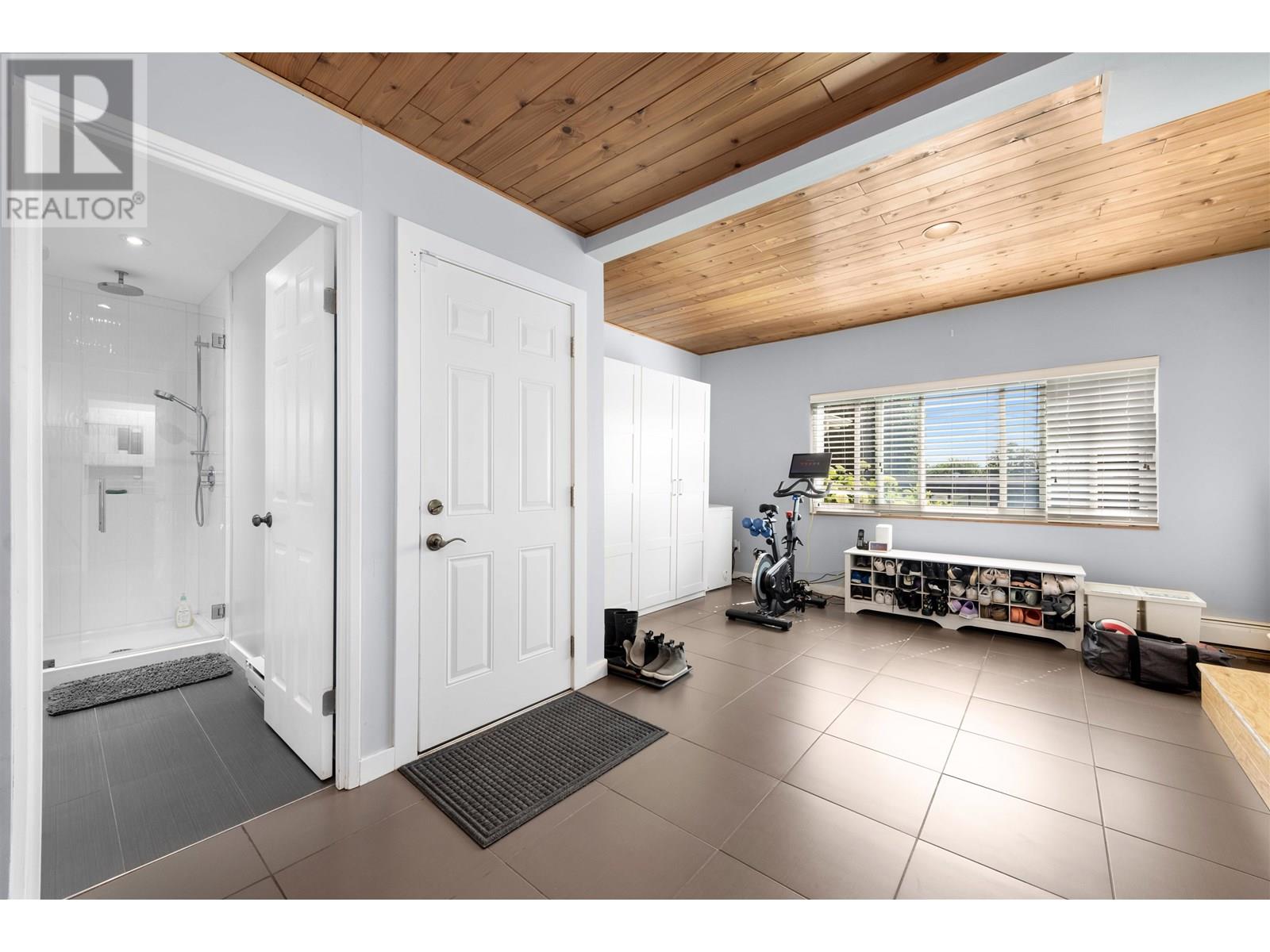 8909 Aspen Place, Burnaby, British Columbia  V3N 4P3 - Photo 15 - R3014546