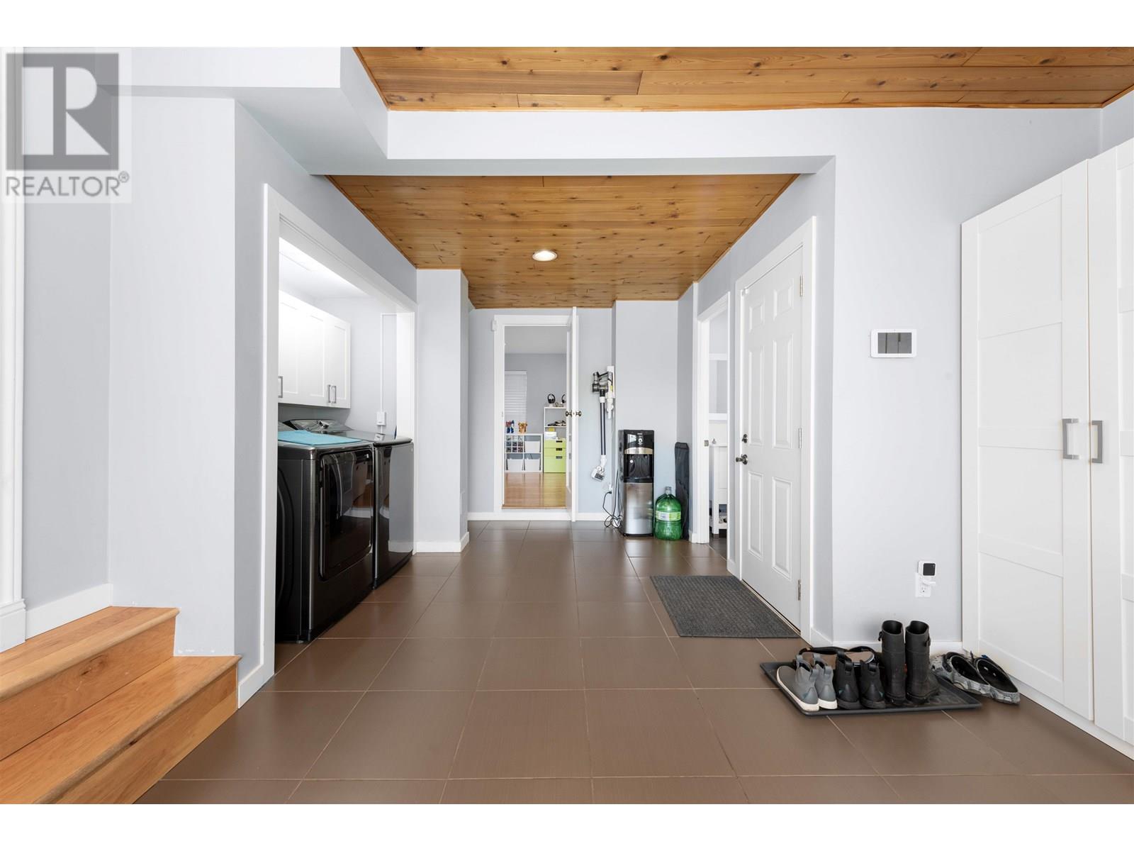 8909 Aspen Place, Burnaby, British Columbia  V3N 4P3 - Photo 16 - R3014546
