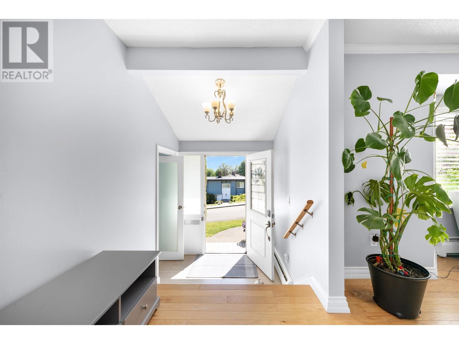 8909 Aspen Place, Burnaby, British Columbia  V3N 4P3 - Photo 35 - R3014546