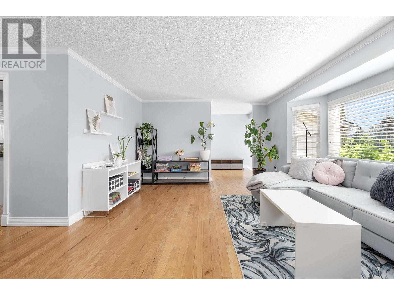 8909 Aspen Place, Burnaby, British Columbia  V3N 4P3 - Photo 4 - R3014546