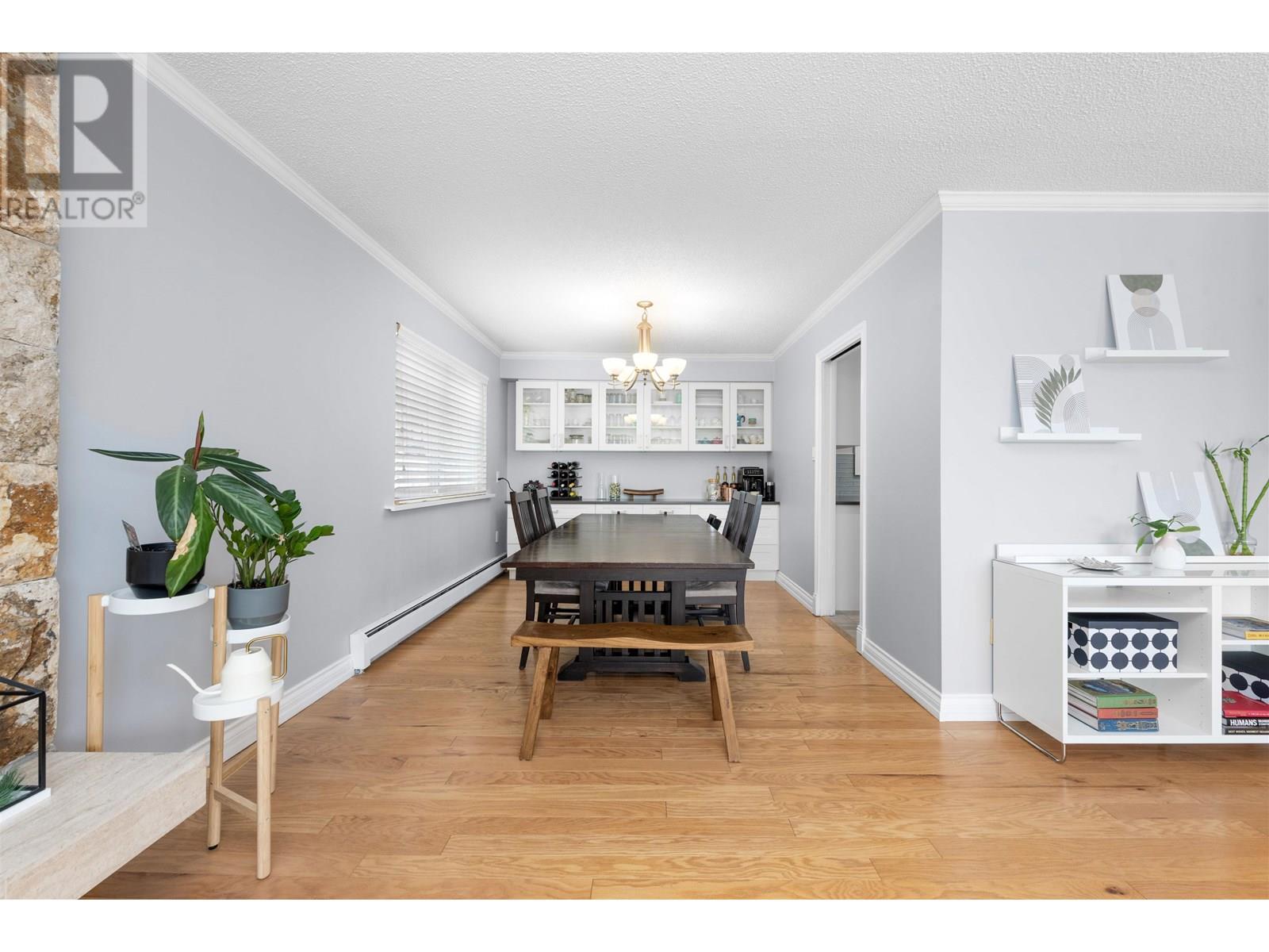 8909 Aspen Place, Burnaby, British Columbia  V3N 4P3 - Photo 5 - R3014546