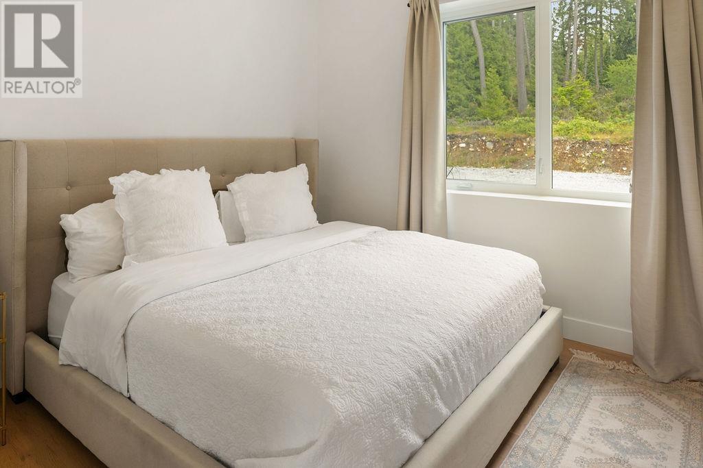 6724 Acorn Road, Sechelt, British Columbia  V7Z 0N3 - Photo 21 - R3014551