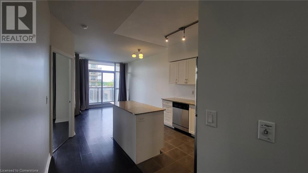 1940 IRONSTONE Road Unit# 424, Burlington, Ontario