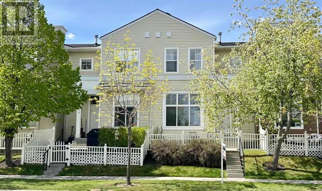 Property at 208 Mckenzie Towne Link SE image 1