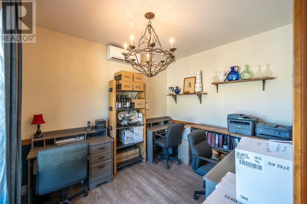 5408 Snowbrush Street, Oliver, British Columbia  V0H 1T9 - Photo 10 - 10351911