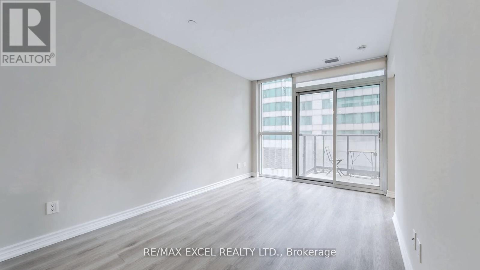 1218 - 87 Peter Street, Toronto, Ontario  M5V 0P1 - Photo 13 - C12213033