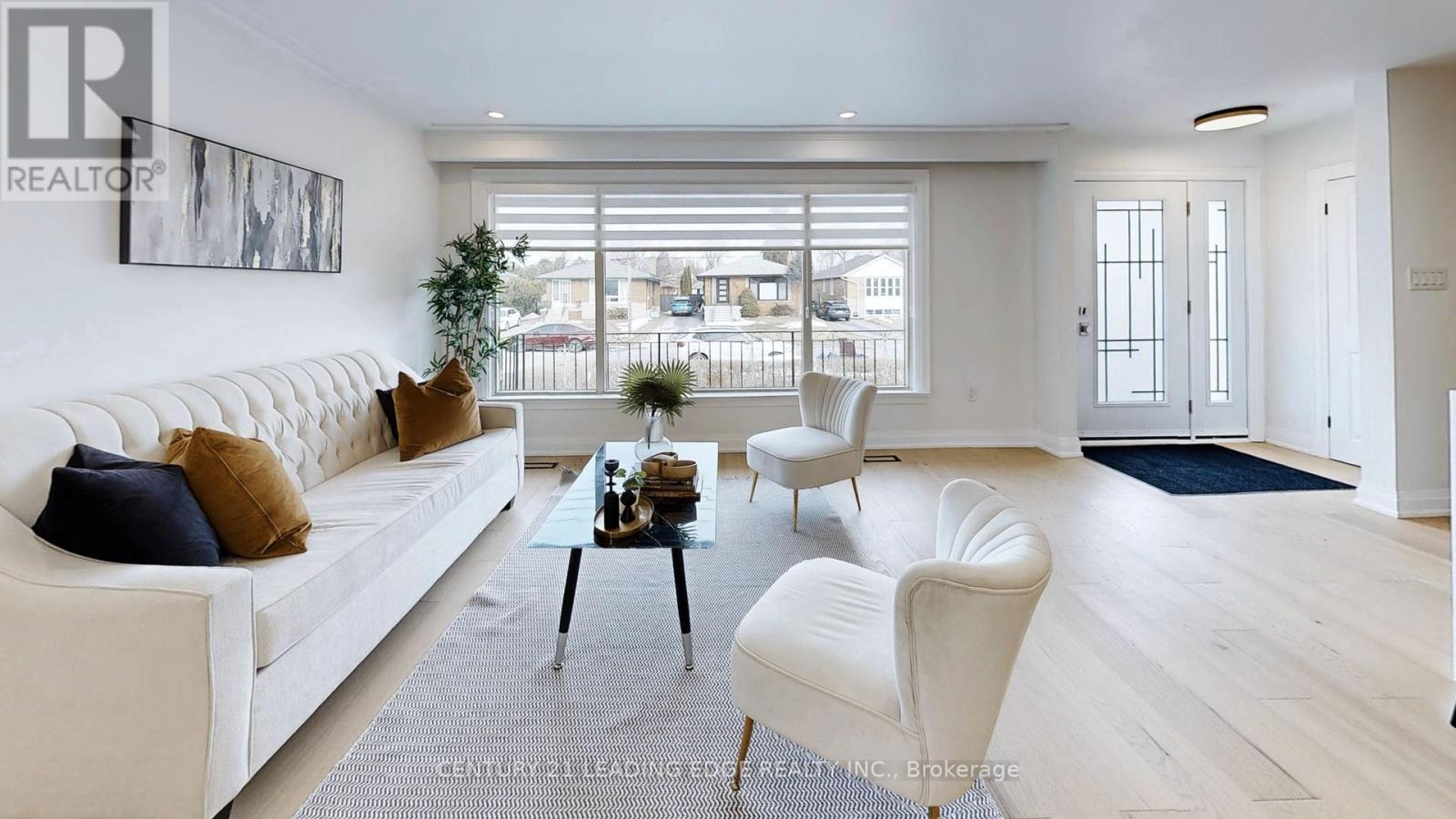70 Wexford Boulevard, Toronto (Wexford-Maryvale), Ontario  M1R 1L3 - Photo 8 - E12214317