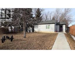 1206 6 Avenue Wainwright, Wainwright, Ca