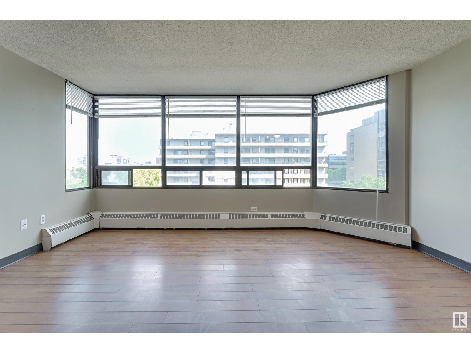 #719 10160 114 St Nw, Edmonton, Alberta  T5K 2L2 - Photo 4 - E4441799
