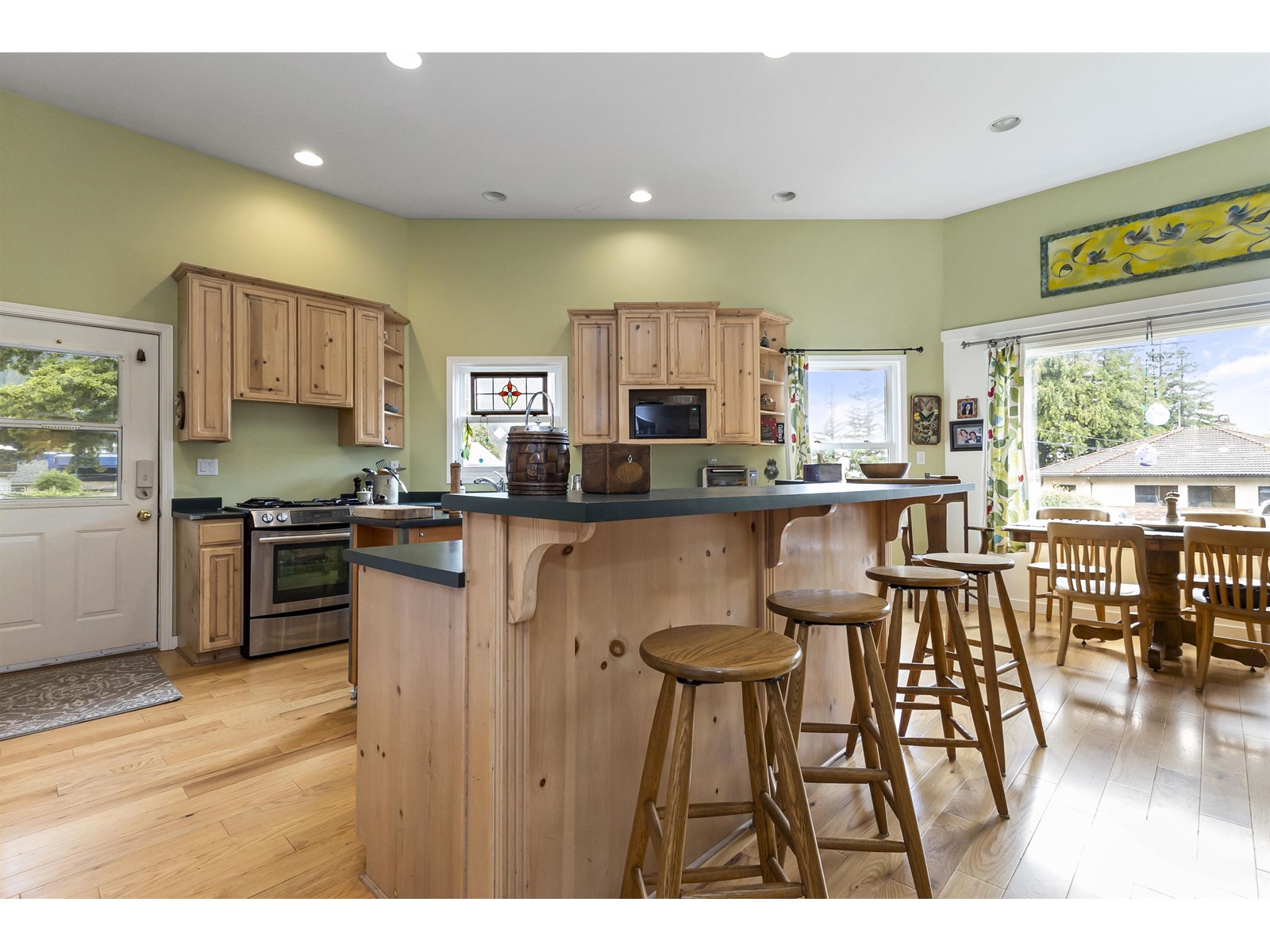 690 Fraser Avenue, Hope, Hope, British Columbia  V0X 1L0 - Photo 8 - R3014349