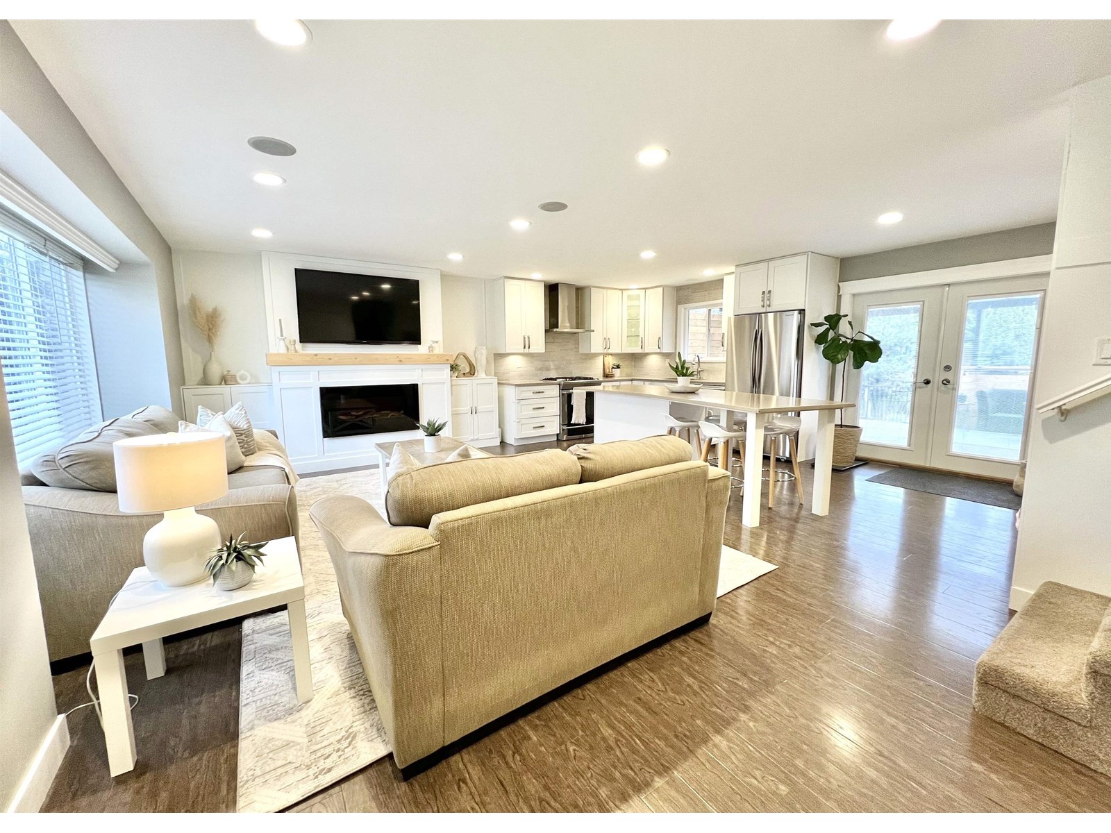 6228 172 STREET, surrey, British Columbia
