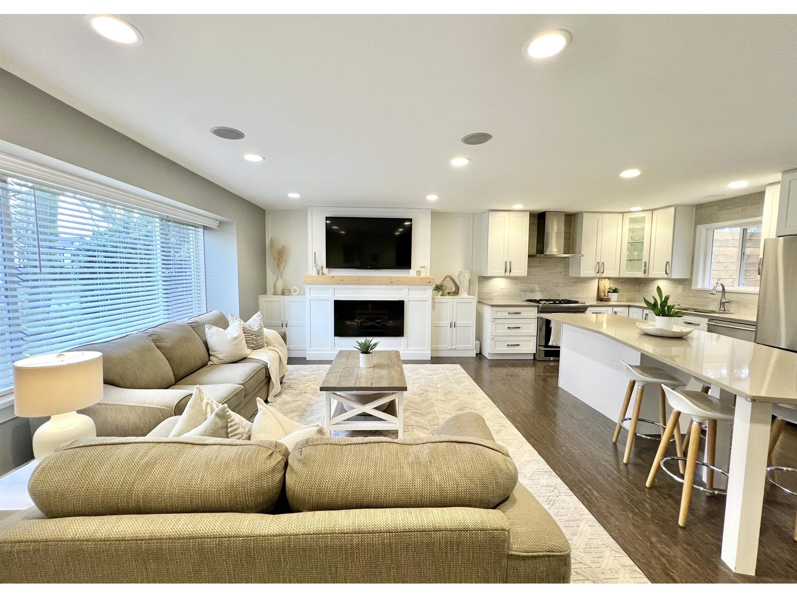 6228 172 Street, Surrey, British Columbia  V3S 5W1 - Photo 2 - R3014573