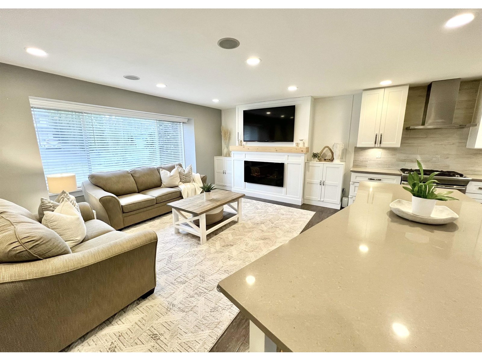 6228 172 Street, Surrey, British Columbia  V3S 5W1 - Photo 4 - R3014573