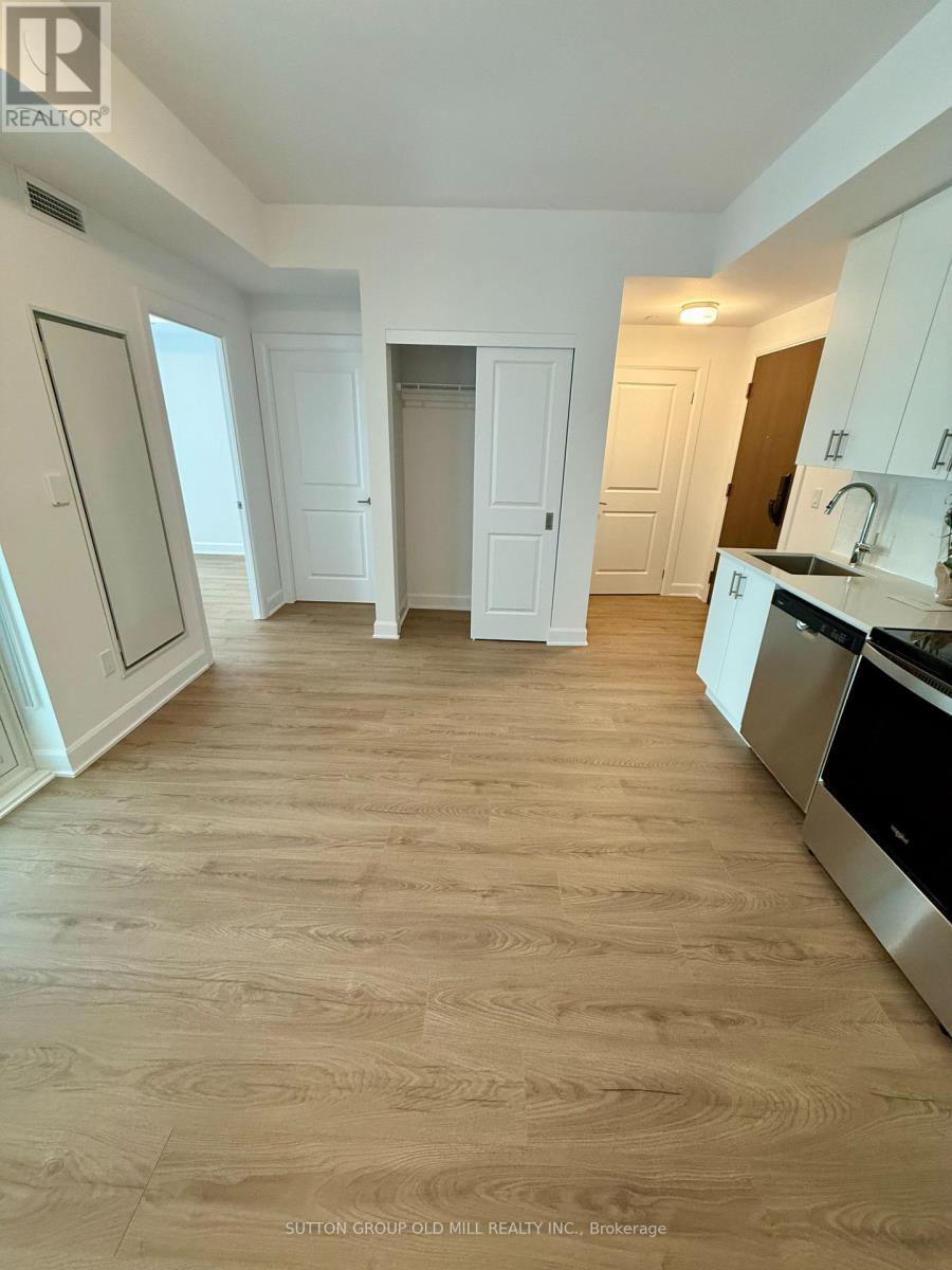 406 - 3240 William Coltson Avenue, Oakville, Ontario  L6H 0X1 - Photo 8 - W12214301