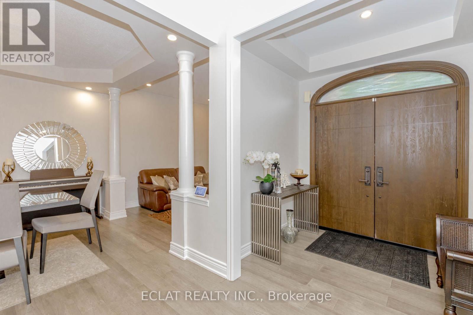 3513 Stonecutter Crescent, Mississauga (Churchill Meadows), Ontario  L5M 7N7 - Photo 2 - W12214321