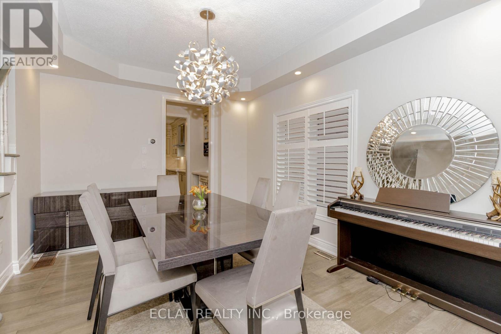 3513 Stonecutter Crescent, Mississauga (Churchill Meadows), Ontario  L5M 7N7 - Photo 4 - W12214321