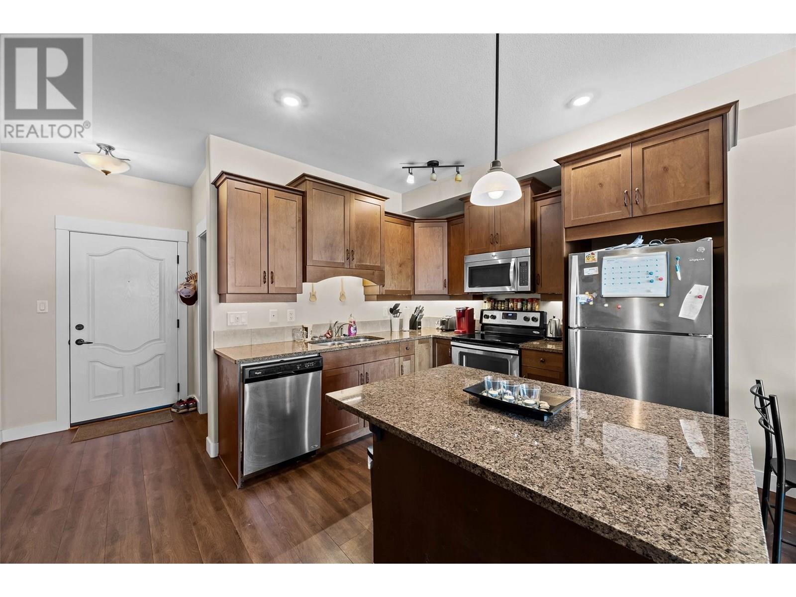 755 Mcgill Road Unit# 411, Kamloops, British Columbia  V2C 0B6 - Photo 2 - 10351762