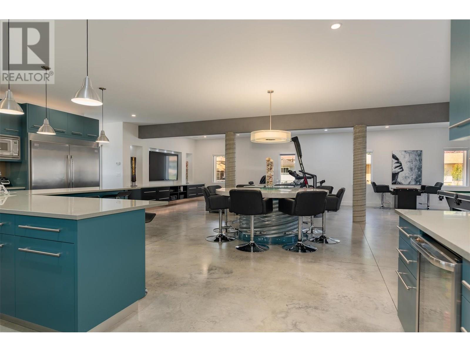 3160 Highway Drive, Trail, British Columbia  V1R 2T3 - Photo 10 - 10351674