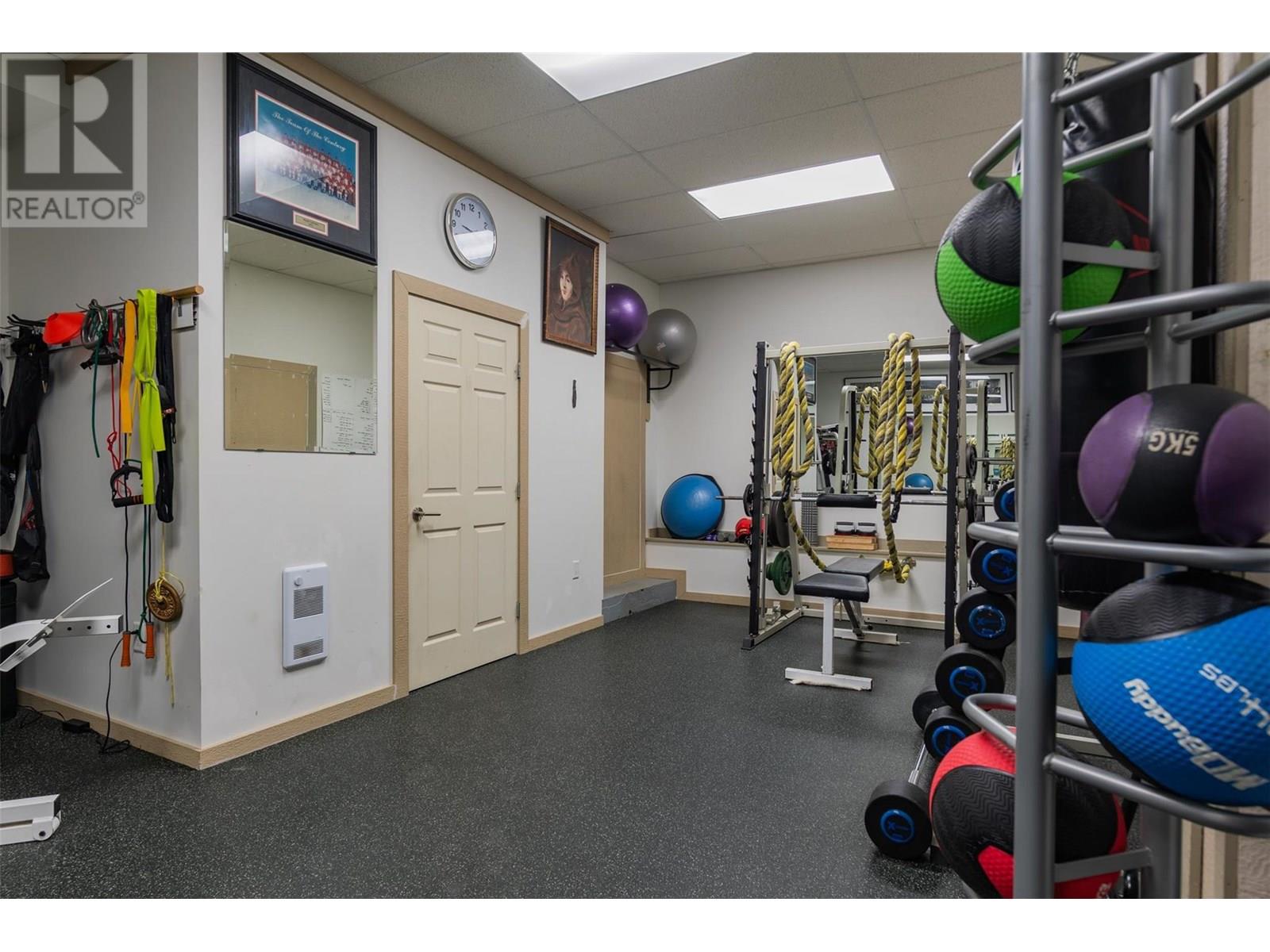 3160 Highway Drive, Trail, British Columbia  V1R 2T3 - Photo 34 - 10351674