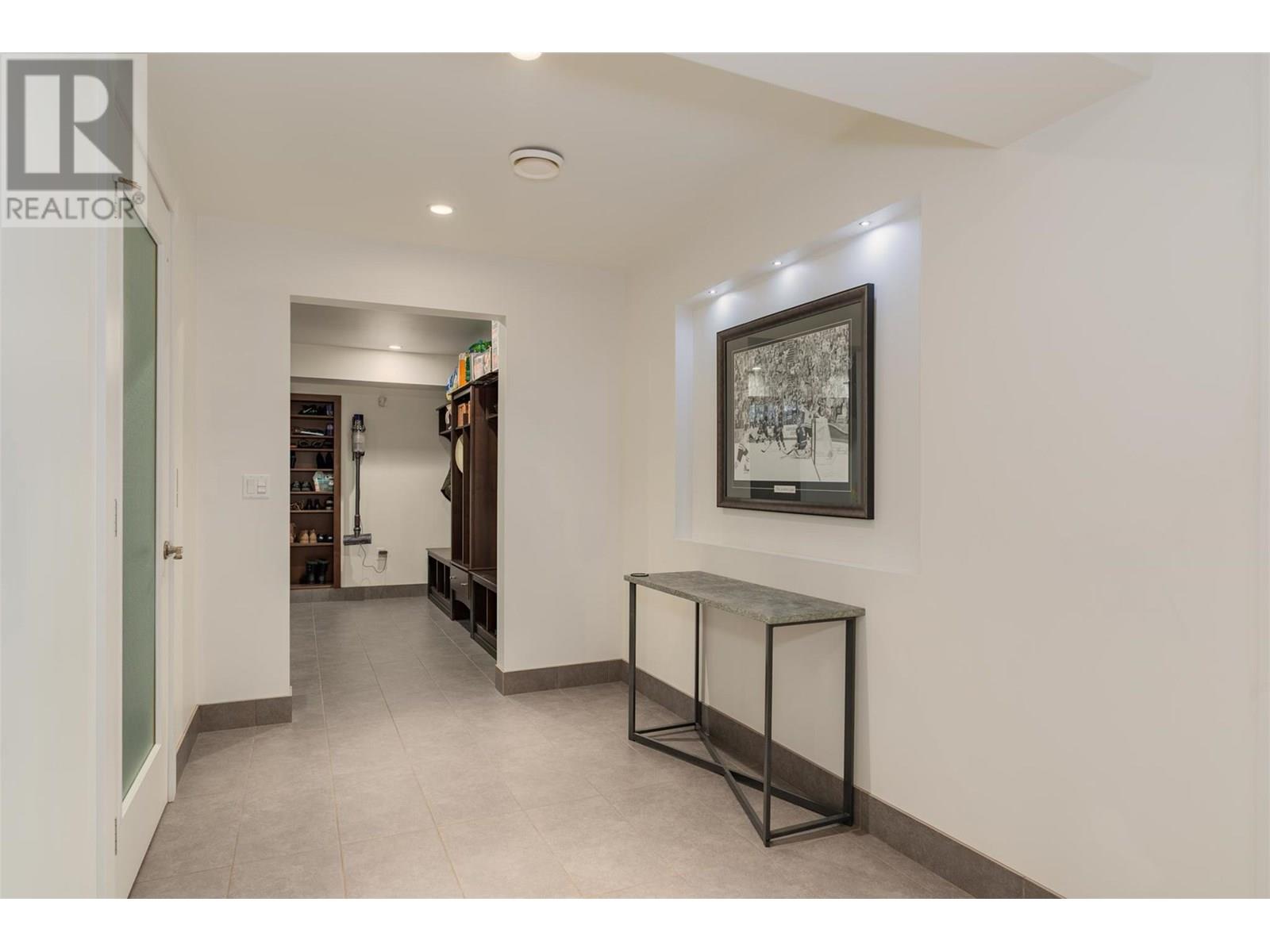 3160 Highway Drive, Trail, British Columbia  V1R 2T3 - Photo 38 - 10351674