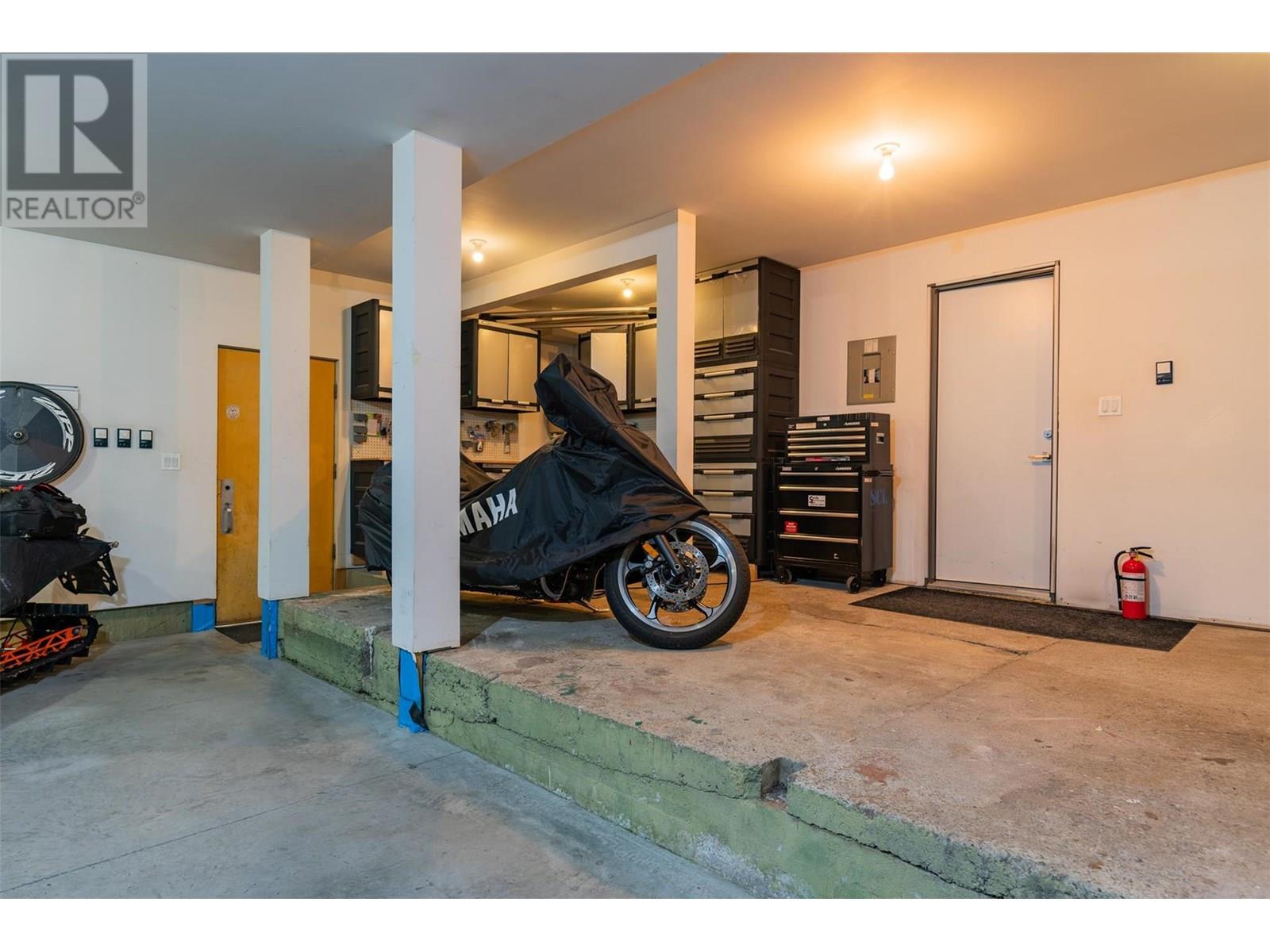 3160 Highway Drive, Trail, British Columbia  V1R 2T3 - Photo 44 - 10351674