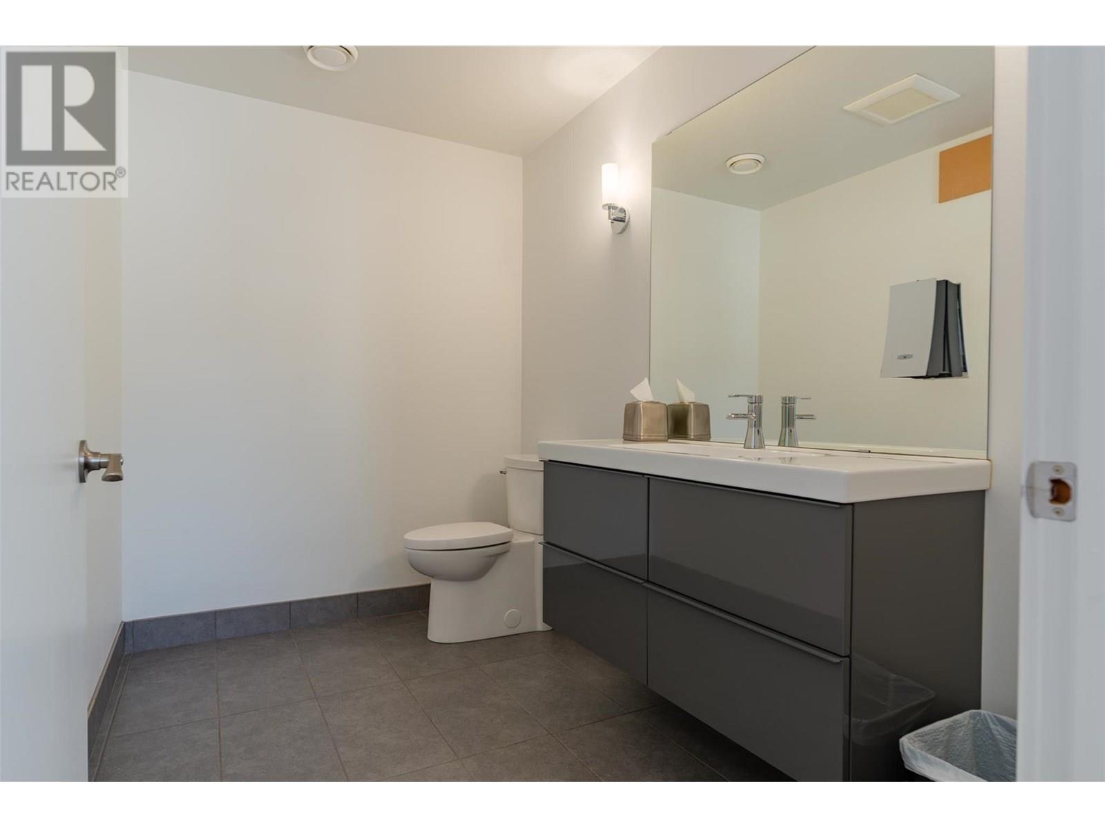 3160 Highway Drive, Trail, British Columbia  V1R 2T3 - Photo 48 - 10351674