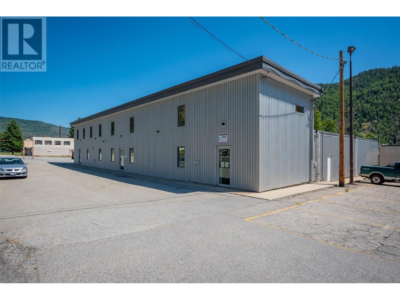 3160 Highway Drive, Trail, British Columbia  V1R 2T3 - Photo 53 - 10351674