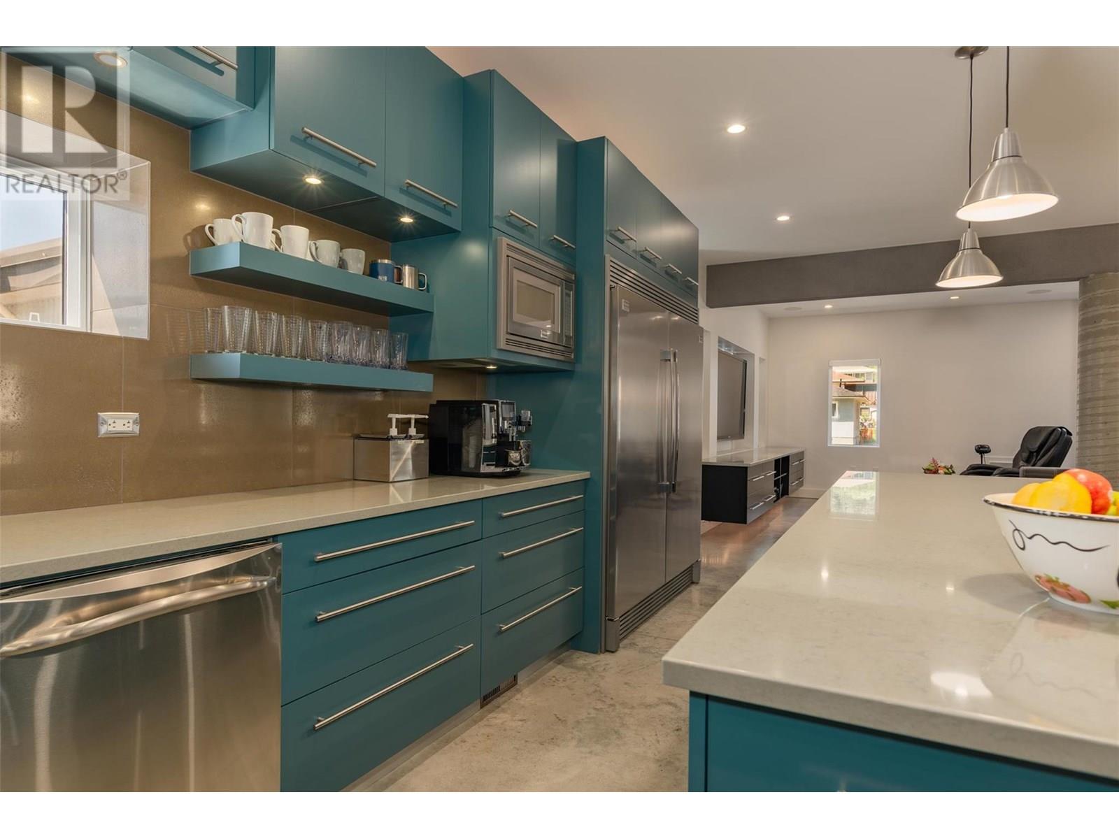 3160 Highway Drive, Trail, British Columbia  V1R 2T3 - Photo 6 - 10351674