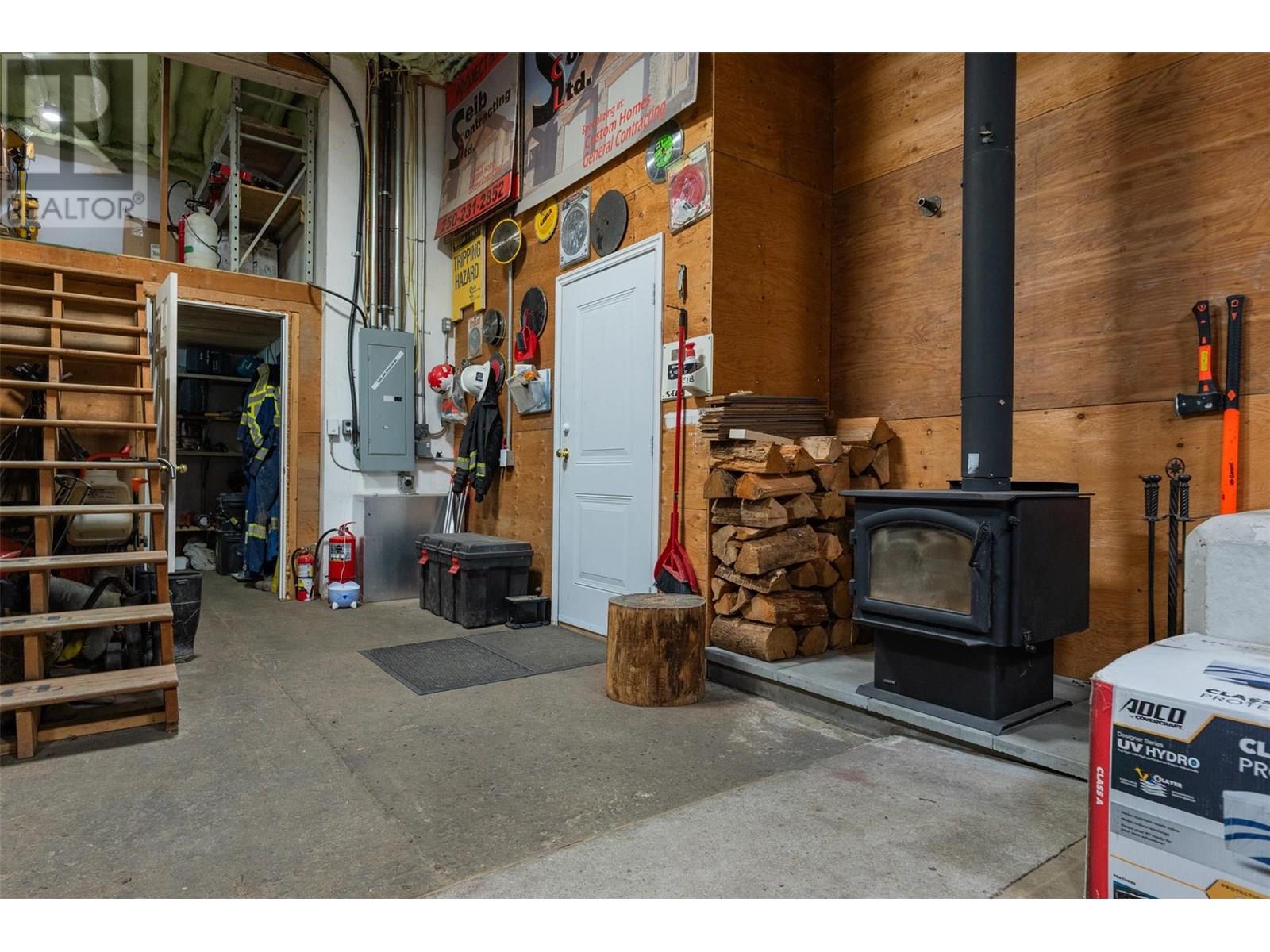 3160 Highway Drive, Trail, British Columbia  V1R 2T3 - Photo 61 - 10351674