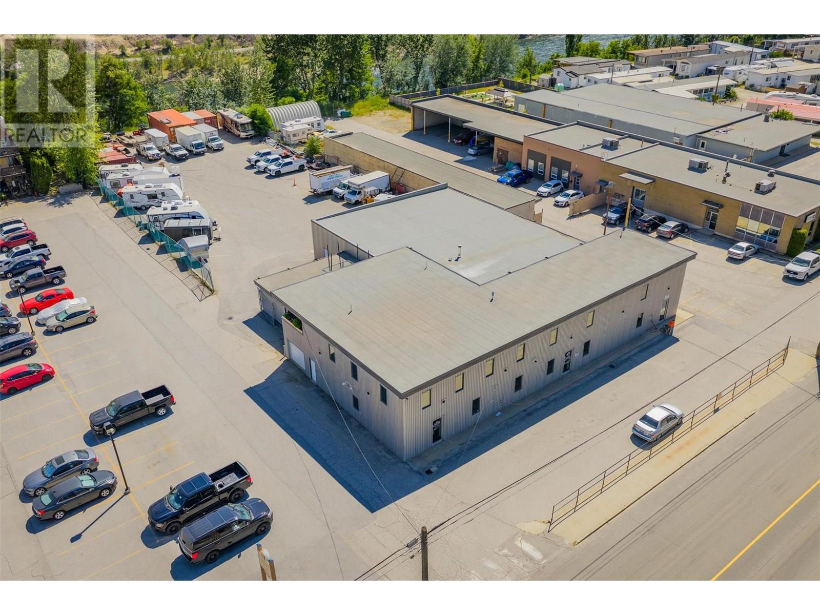 3160 Highway Drive, Trail, British Columbia  V1R 2T3 - Photo 70 - 10351674