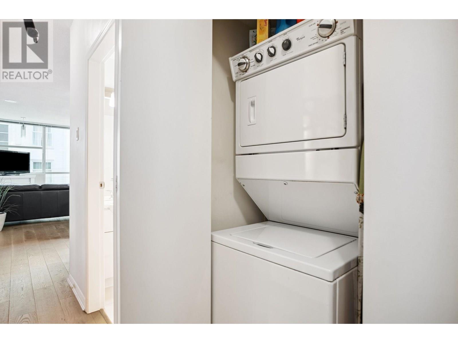 603 168 E Esplanade, North Vancouver, British Columbia  V7L 4X8 - Photo 9 - R3013039