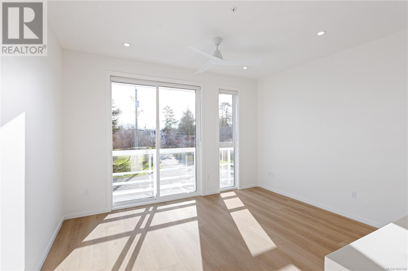 214 2374 Oakville Ave, Sidney, British Columbia  V8L 1V5 - Photo 3 - 1003198