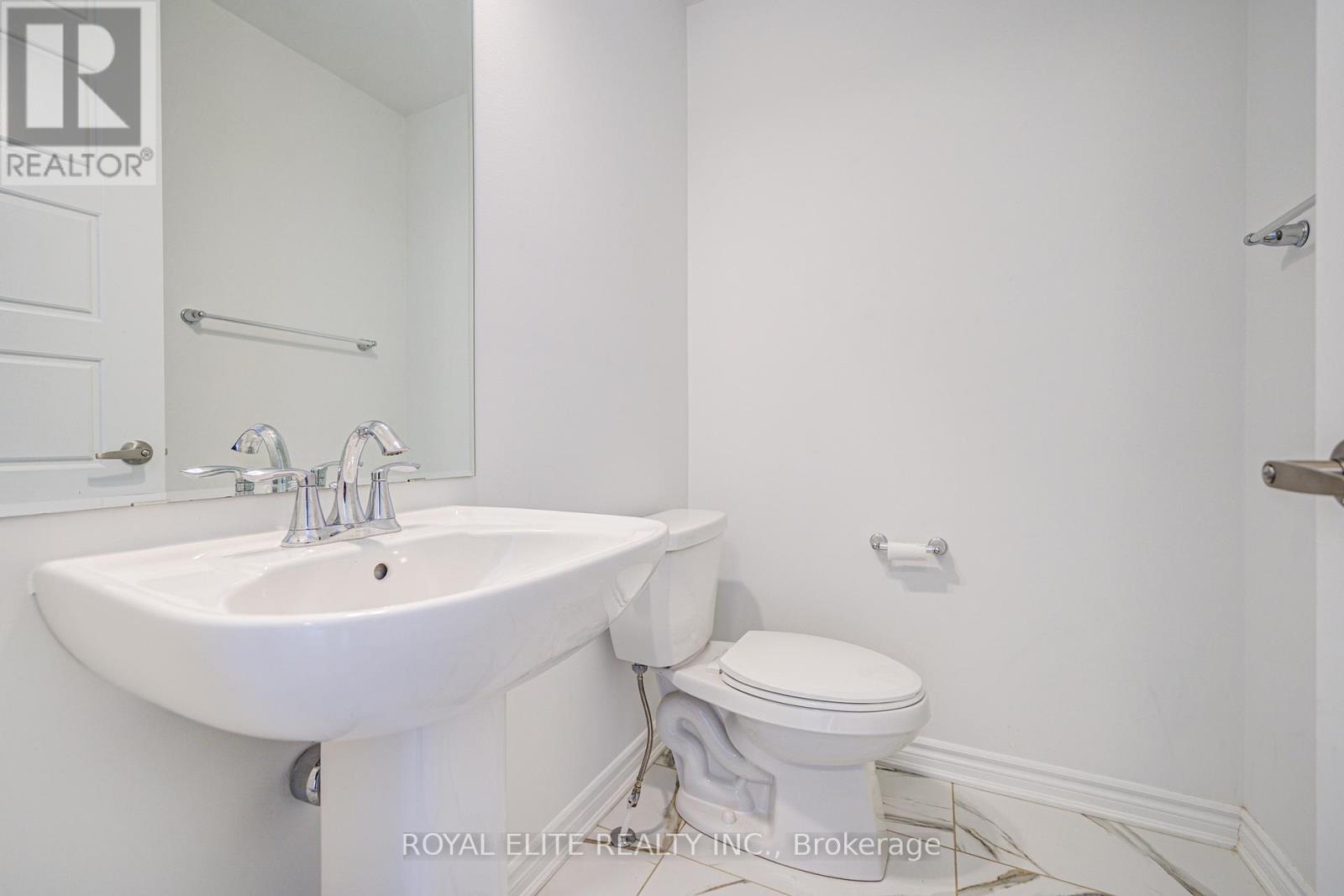 1374 William Halton Parkway, Oakville, Ontario  L6M 5P2 - Photo 14 - W12213615
