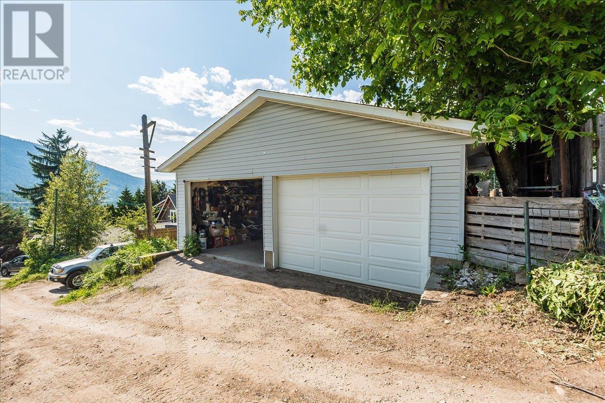 920 Latimer Street, Nelson, British Columbia  V1L 4V8 - Photo 26 - 10351738