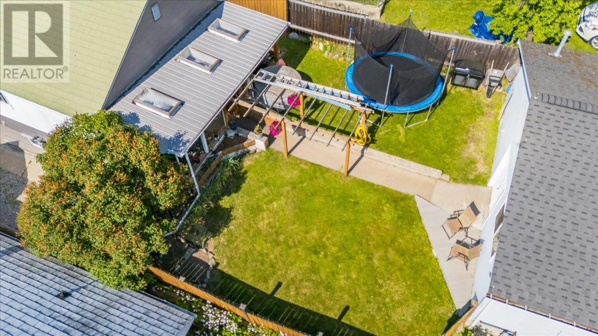 920 Latimer Street, Nelson, British Columbia  V1L 4V8 - Photo 4 - 10351738