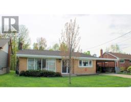 35 White Oak DR W, Sault Ste Marie, Ontario