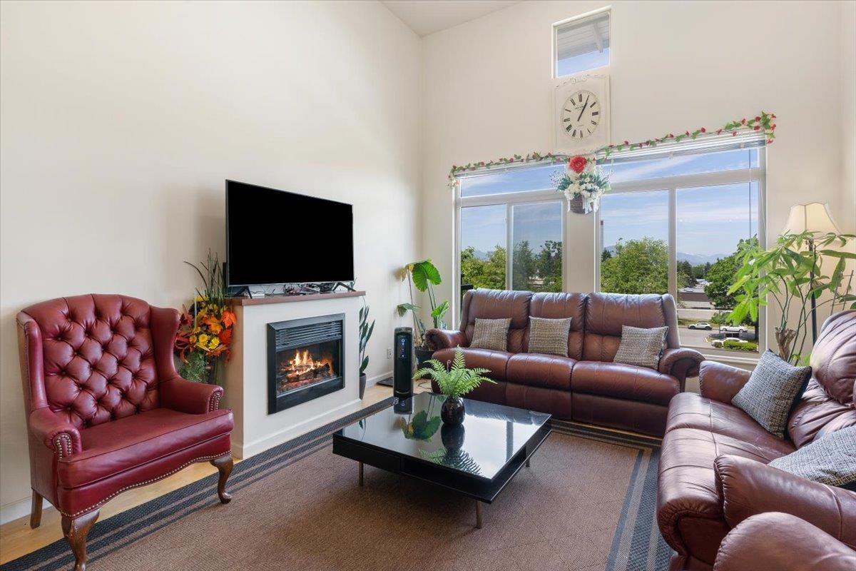 415 10180 153 Street, Surrey, British Columbia  V3R 0B5 - Photo 1 - R3014616