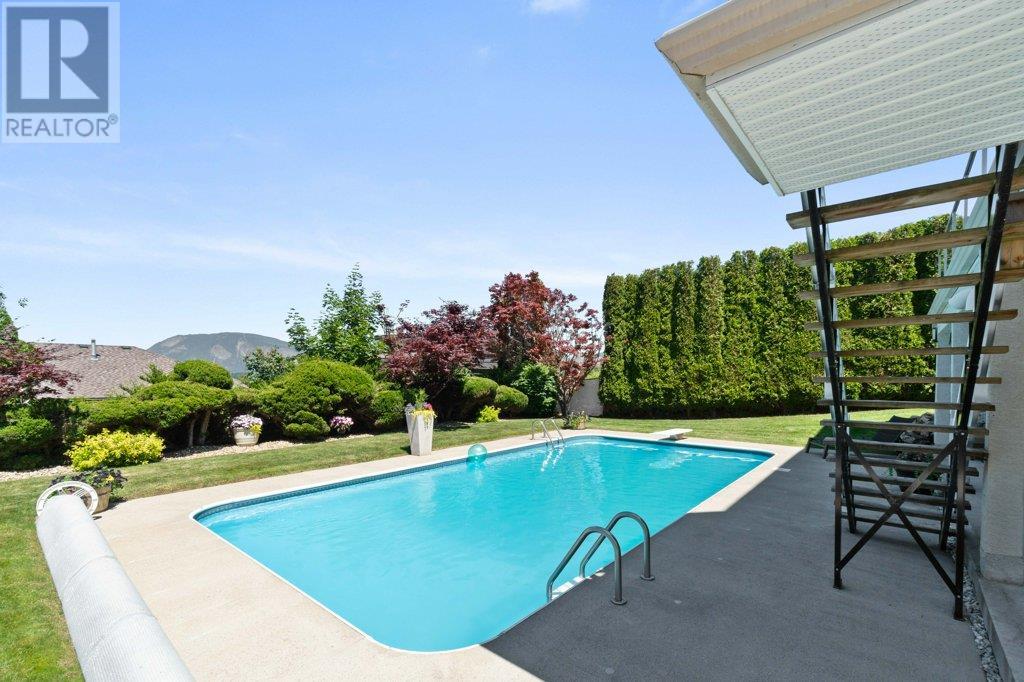 2361 4a Avenue Se, Salmon Arm, British Columbia  V1E 1K6 - Photo 65 - 10350861
