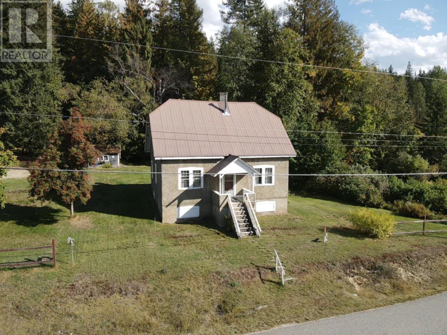 431 ALEXANDER Road, Nakusp, British Columbia