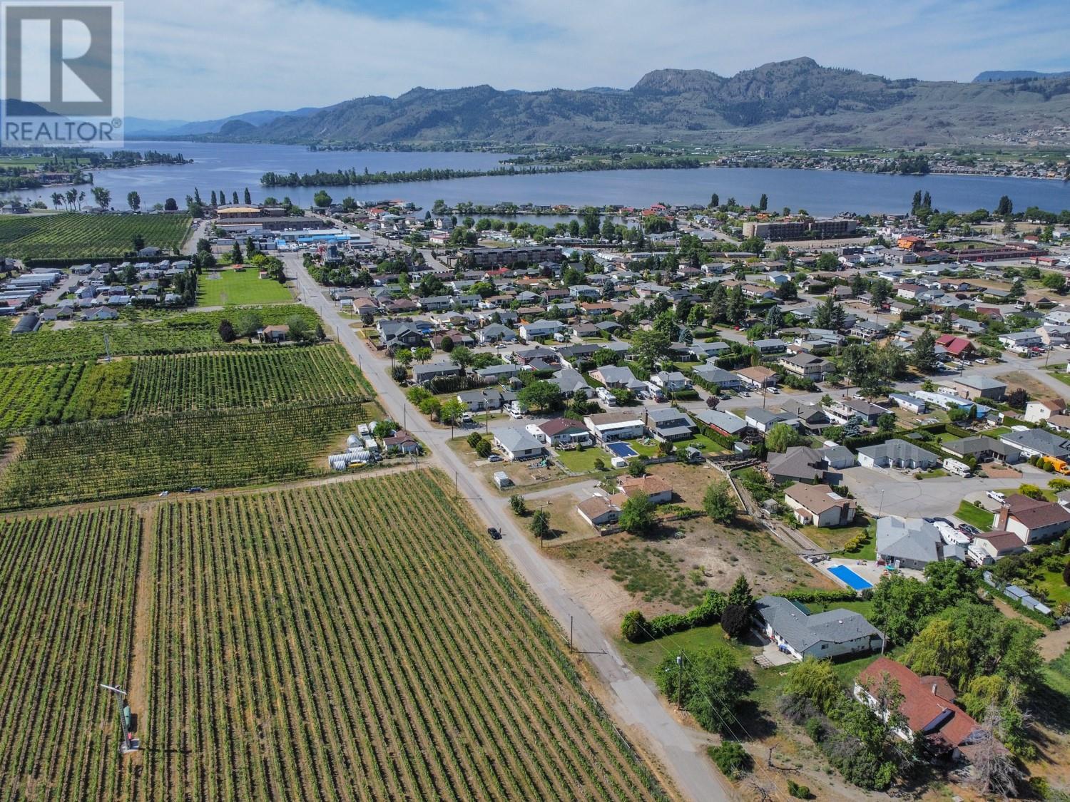 7010/7012 Tamarack Drive, Osoyoos, British Columbia  V0H 1V3 - Photo 22 - 10351370