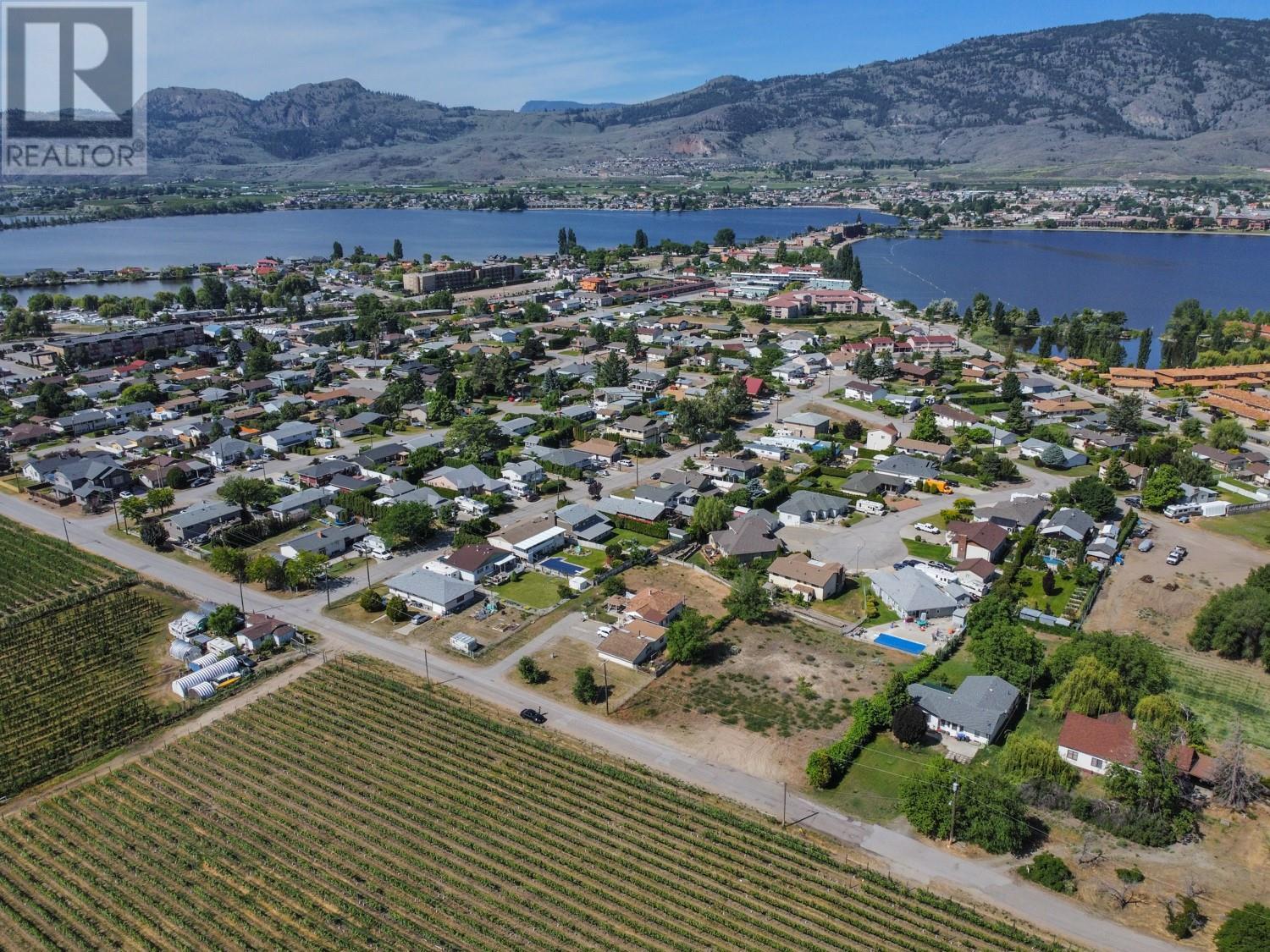 7010/7012 Tamarack Drive, Osoyoos, British Columbia  V0H 1V3 - Photo 21 - 10351370