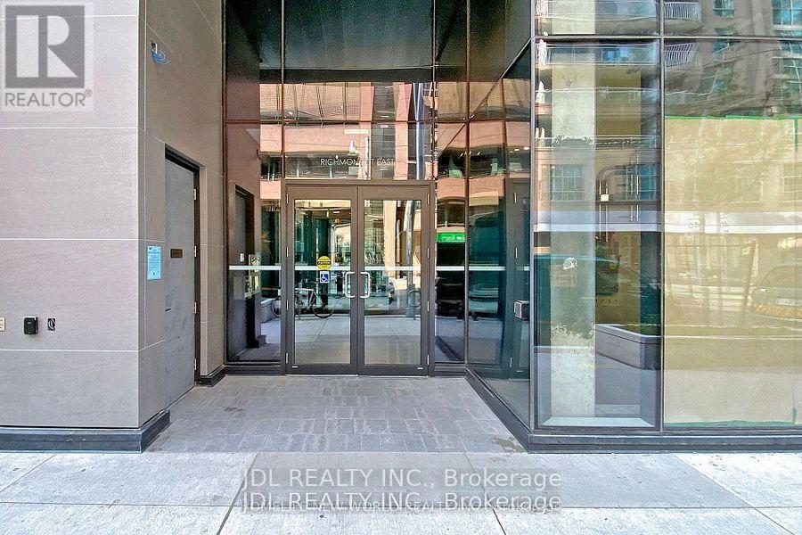408 - 25 Richmond Street E, Toronto, Ontario  M5C 0A6 - Photo 8 - C12214343