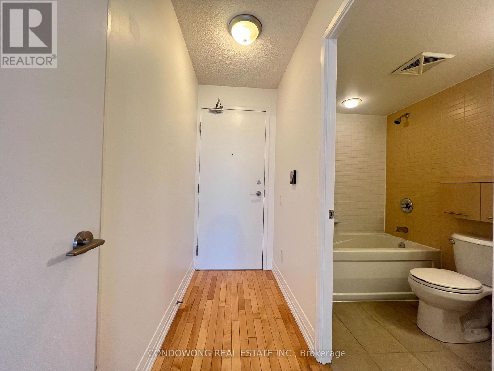 1709 - 25 Carlton Street, Toronto, Ontario  M5B 1L4 - Photo 13 - C12214352
