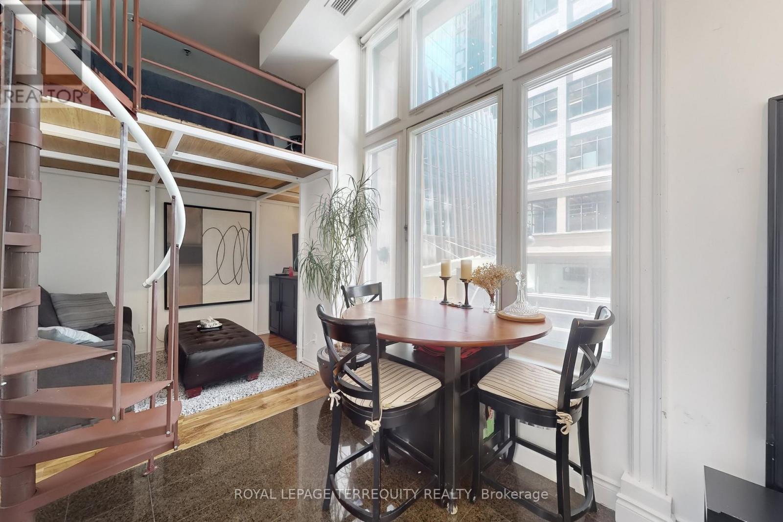 201 - 73 Richmond Street W, Toronto (Bay Street Corridor), Ontario  M5H 4E8 - Photo 34 - C12214355