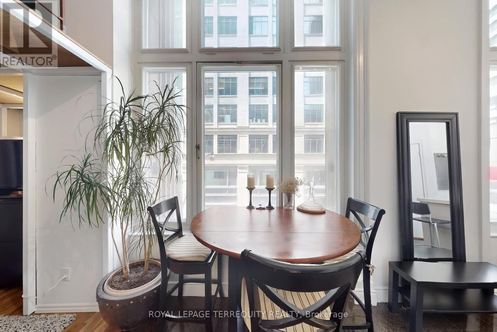 201 - 73 Richmond Street W, Toronto (Bay Street Corridor), Ontario  M5H 4E8 - Photo 36 - C12214355