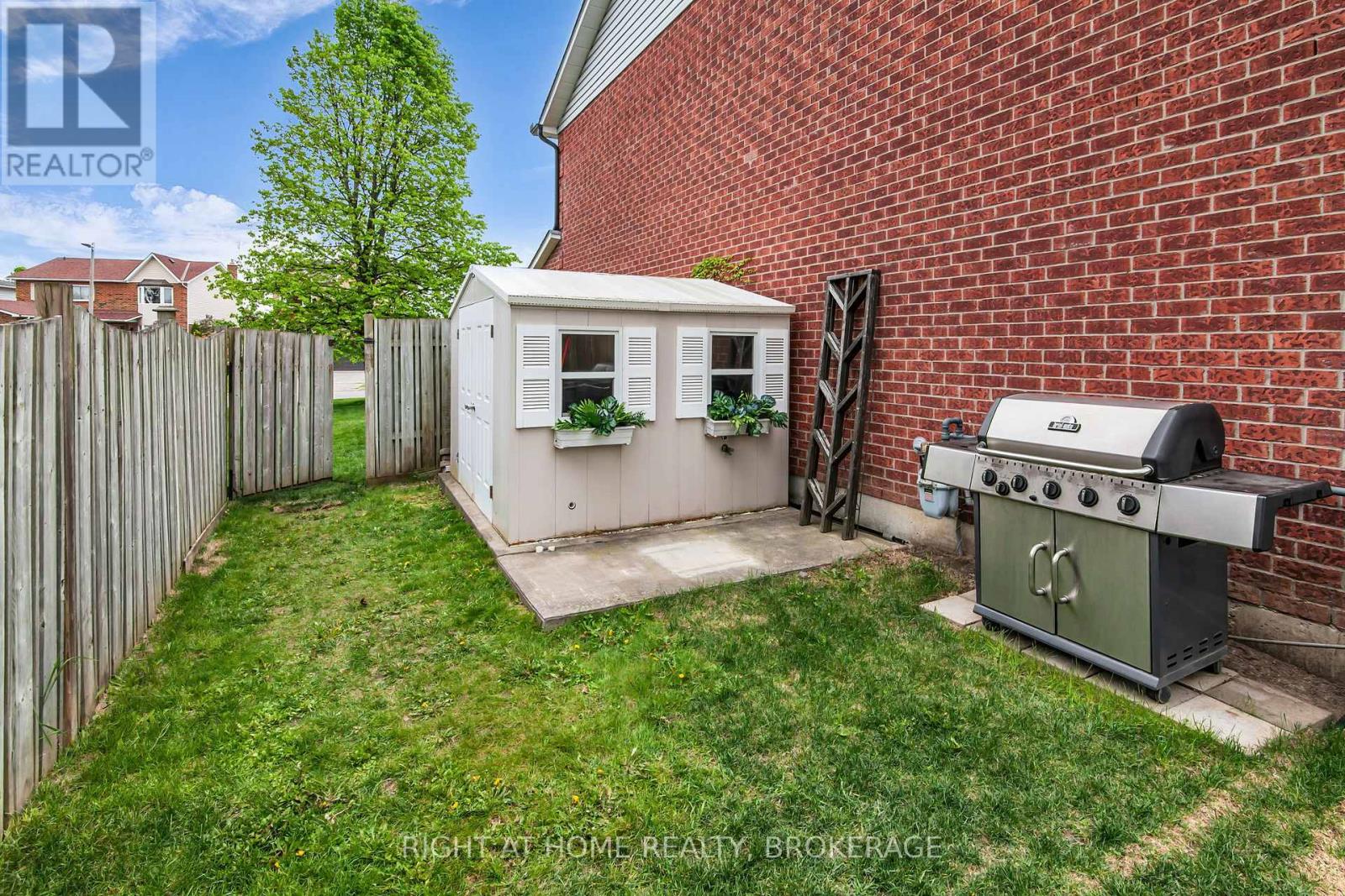 10 Ennisclare Place, Whitby (Pringle Creek), Ontario  L1R 1R9 - Photo 42 - E12214339