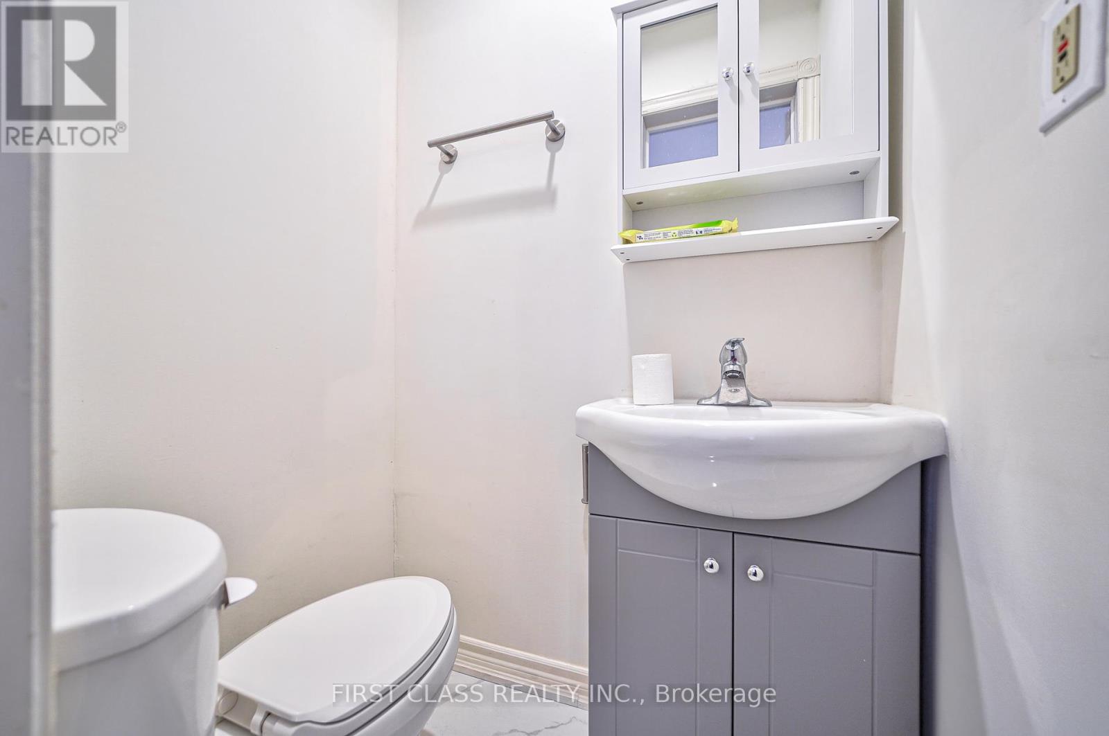 3309 Loyalist Drive, Mississauga, Ontario  L5L 5T7 - Photo 10 - W12187249