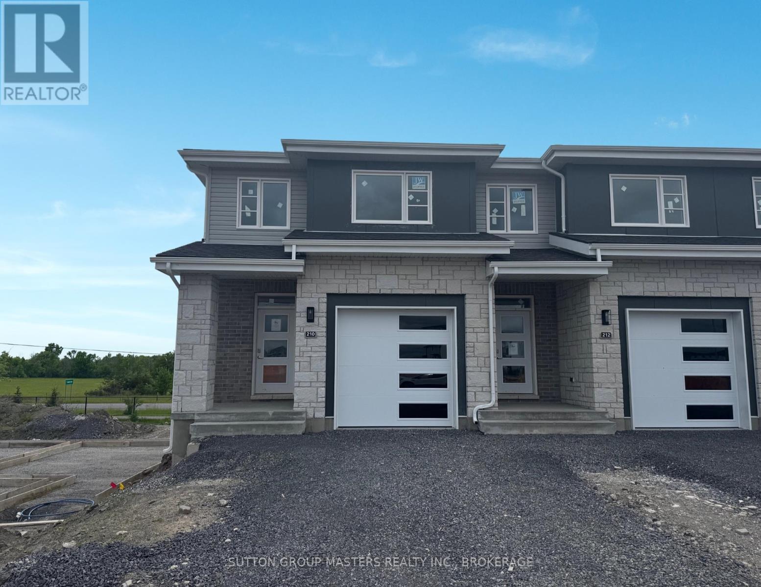210 DR RICHARD JAMES CRESCENT, Loyalist, Ontario